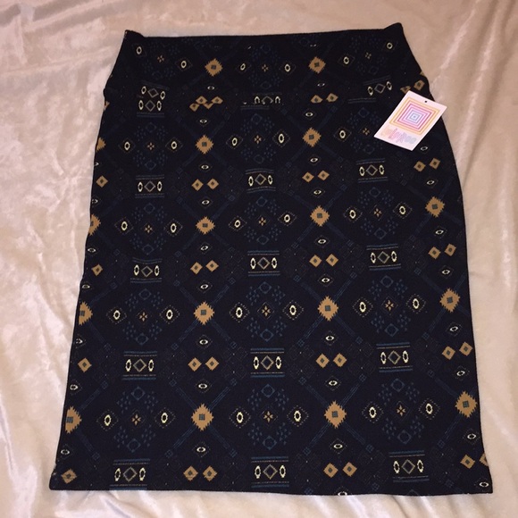 LuLaRoe Dresses & Skirts - NWT LuLaRoe Cassie Skirt
